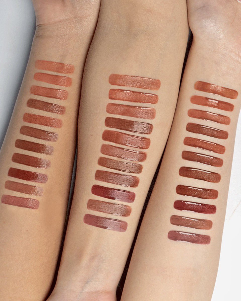issy_company's tweet photo. It's swatch day for your favorite soft lip mousse formula 🌸 The Lip Mousse provides intense yet weightless color payoff without drying out the lips. It also contains SPF 15 for additional protection! ✨

#issyandcompany #beautymadeissy https://t.co/t2B6WuhBMA