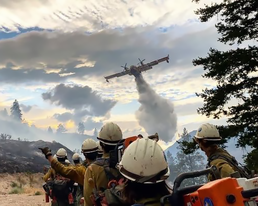 BridgerAero's tweet photo. Our number one priority is serving the men and women on the frontlines of fires. It’s a critical partnership in attacking and beating wildfires.
#superscooper #fire #initialattack #aviation #aerialfirefighter https://t.co/GHMODt2zvp