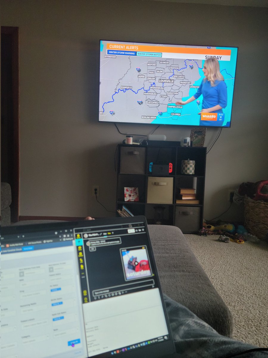 SmoothHoosier's tweet image. Saturday working and watching #WakeUp11