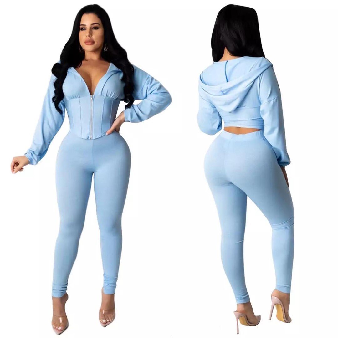 ShopCuteAF's tweet image. 2PC Corset Style Tracksuit.  

Shop the look in our "2 Pieces &amp;amp; Jumpsuits Collection" at cutiebootymedia.com/2pcs