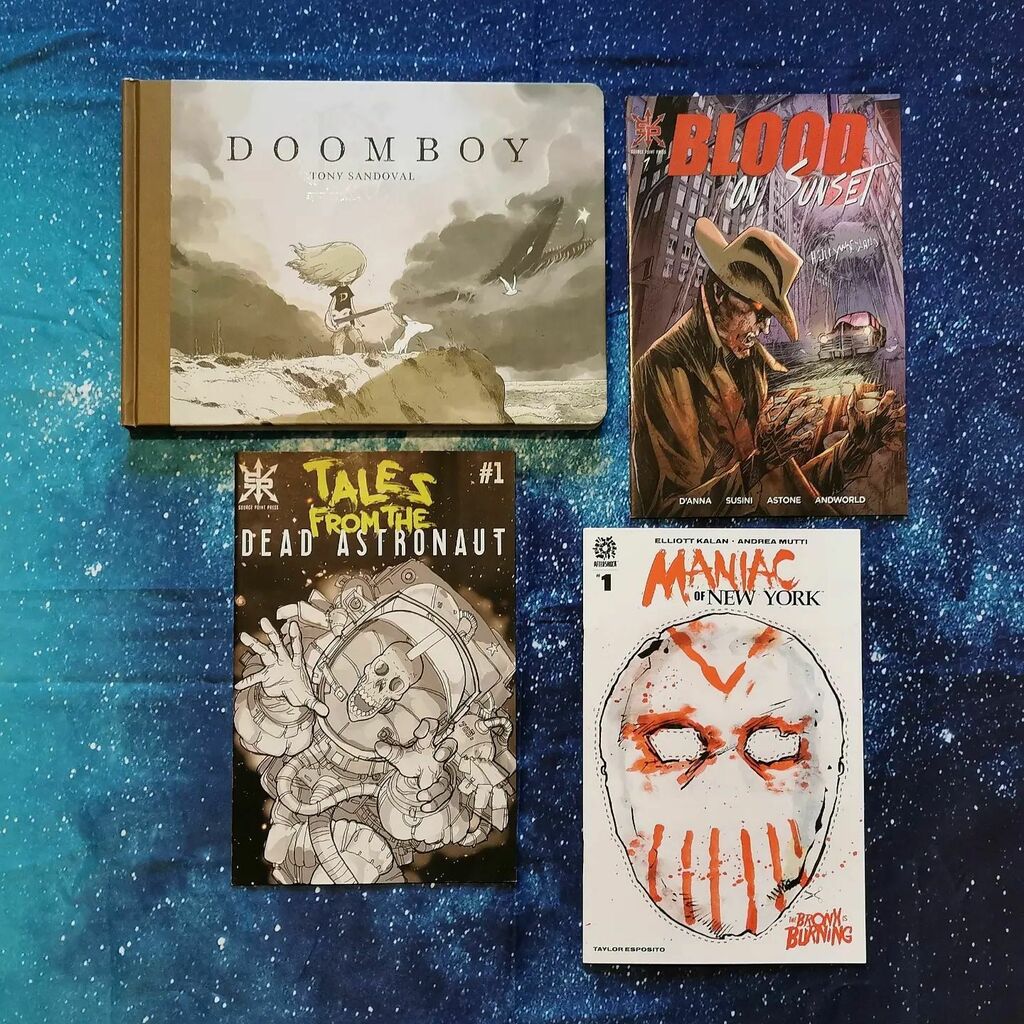 NadelNerd's tweet photo. Zwei Mal in einer Woche im Comicladen? Dann habe ich auch noch beide Male so viel Zeug bekommen, weil endlich die verspäteten Pakete angekommen sind. So viel Glück hat nicht jeder.
#papertag #newin #newcomicbookday #neuercomic #neuzugänge #comics #comic… https://t.co/9szvXbMSAj https://t.co/fLXMTfA5Em
