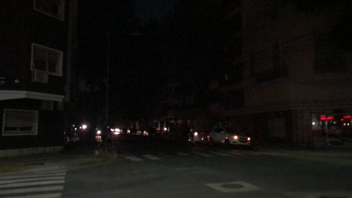 #sinlu #villacrespo No es magia, es mala administración. Por favor señores gobernantes, destinen sus honorarios a servir a los ciudadanos. Basta de privilegios #castapolitica
#bastadeprivilegios #Edesur #ENRE <a href="/lanacionmas/">La Nación Más</a> <a href="/LANACION/">LA NACION</a> <a href="/majulluis/">Luis Majul</a> <a href="/todonoticias/">TN - Todo Noticias</a>