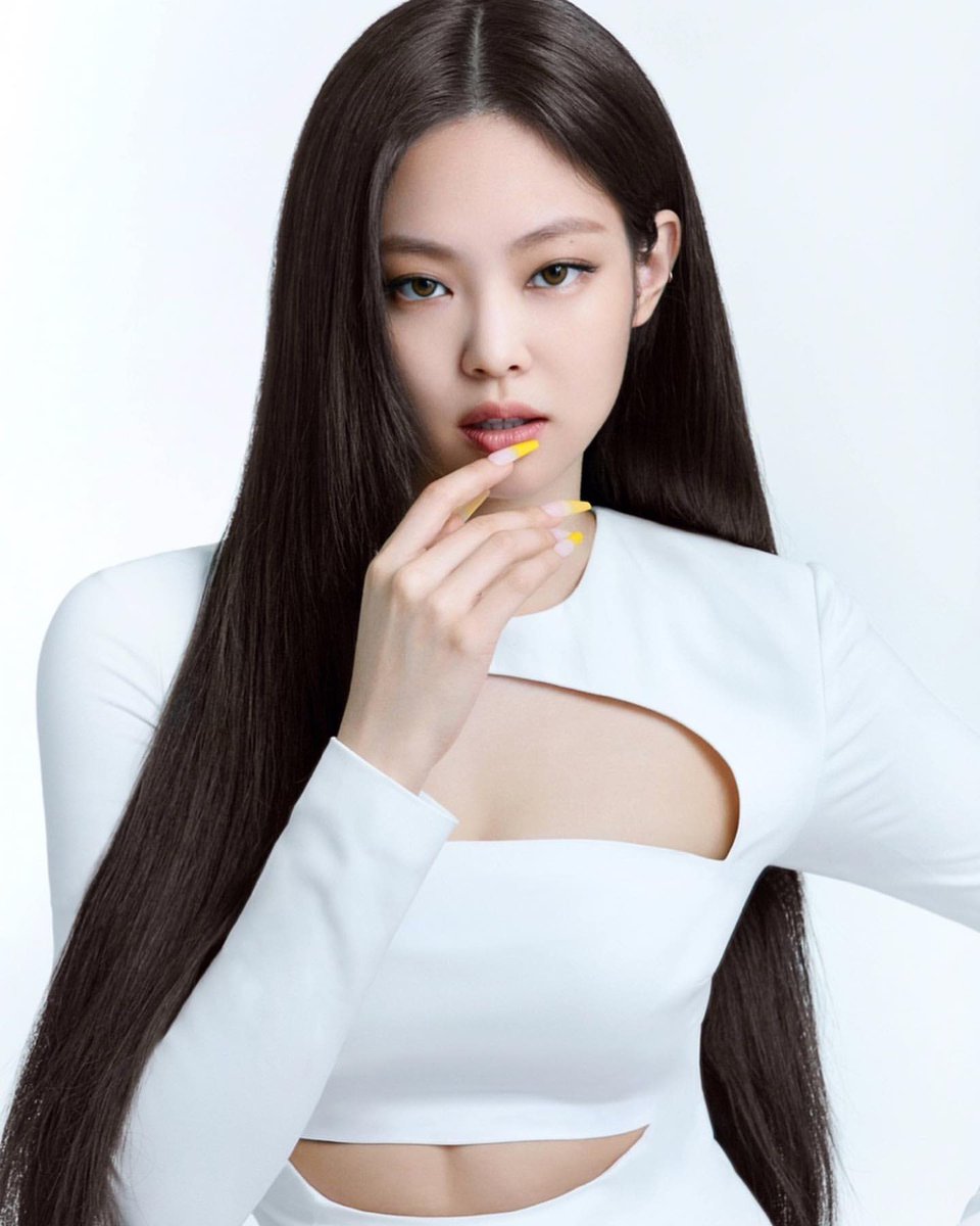 Happy birthday to BLACKPINK's lovely Jennie. May all your dreams and wishes come true 🎂

#OurStarJennieDay 
#빛이나는제니_오늘제일빛나