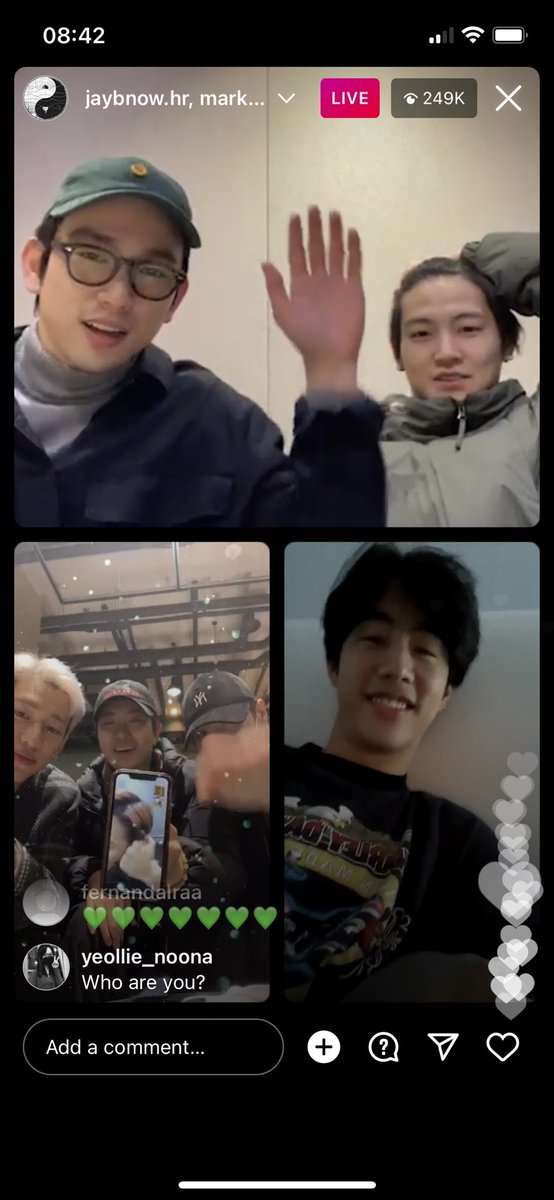 Amyypowerr's tweet photo. OMFG they’re all on IG live right now @GOT7Official https://t.co/nZyoUHhveP