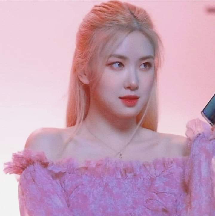 IU1651993's tweet photo. #KOREAQUEST_ROSÉ FANDOM #rosé https://t.co/wwTJR3Vpi0