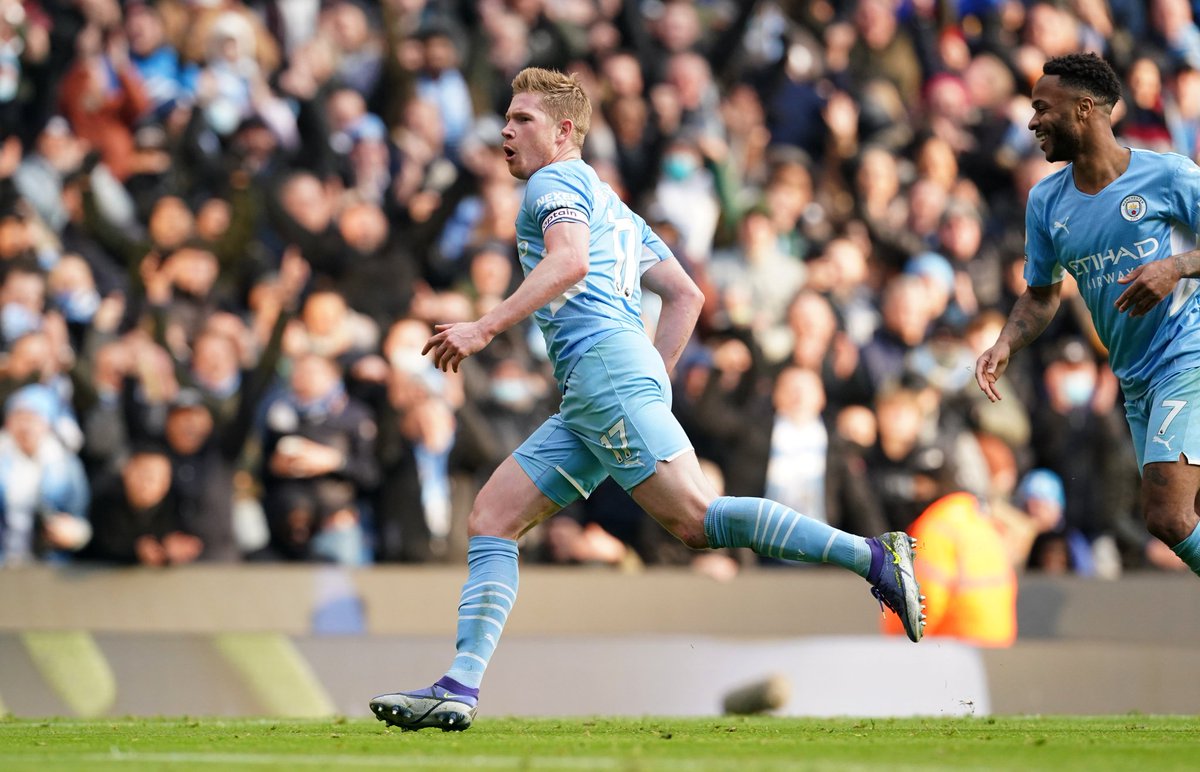 hassanadan837's tweet photo. De bruyne is always there to punish chelsea ,he is a world class midfield and legend and captain fantastic.π₯π₯ππ€£ From a neutral perspective for Kevin DeBruyne one can only say thank you" - Peter Drury.
#ManCity
#MancityvsChelsea
#Peterdrury
#emptyhad
#JimBeglin https://t.co/NvXEJZORDk