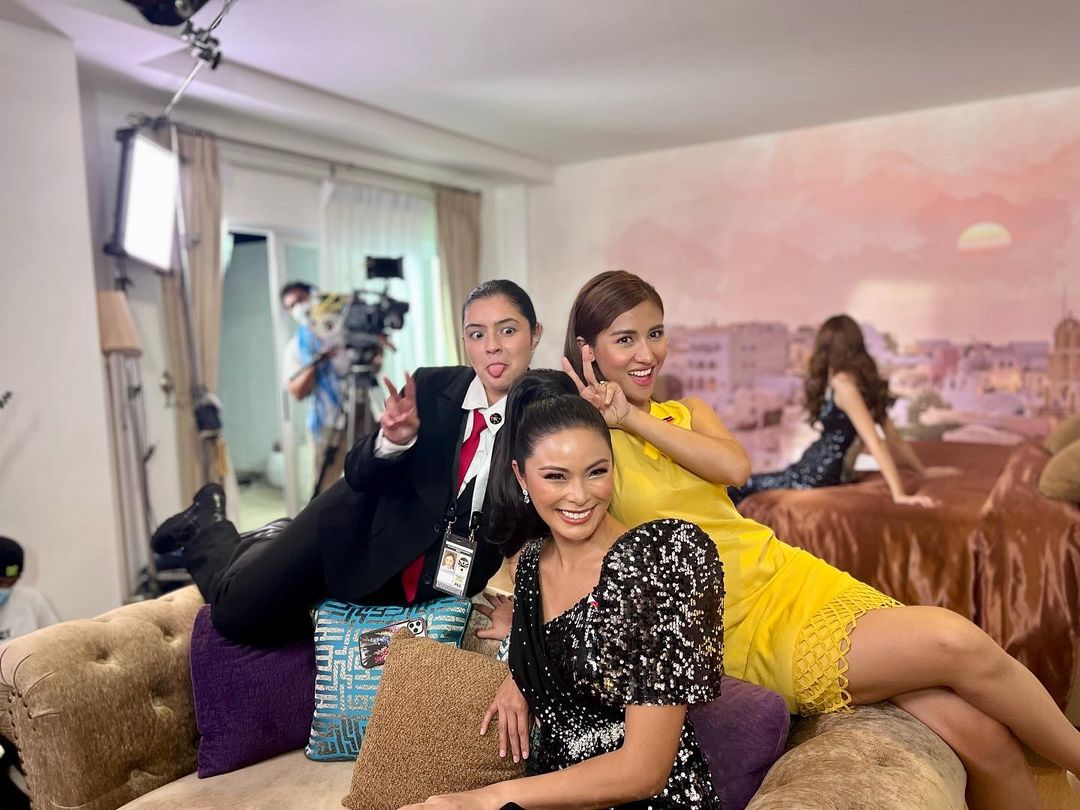 SanyaWarriors's tweet photo. #Repost @maxinemedina IG
---
Miss niyo na kami? This February na! #FirstLady2022

#FirstYaya 
#FirstLady 

@sanya_lopez @thia_thomalla @gmanetwork @Sparkle_GMA @GMADrama @JojoNones @akosi_LA https://t.co/7JZuvOkeK1