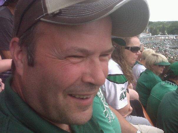 KaudetteKen's tweet image. My good friend Loren "Bearcat" Hamel was honored at the Shaunavon Badger game last night with Bearcat Appreciation Night for his many years and countless hours of dedication and work with the team. Can't think of anyone who deserves it more. Congratulations Buddy! 👏👍