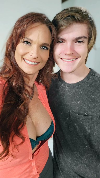 What a fun l day, I had yesterday, filming a very sweet &amp; sensual scene with Tyler Cruise for @Adulttimecom Mommy's<a href="/tag/newprofilepic"class="tags"><span>#newprofilepic</span></a>