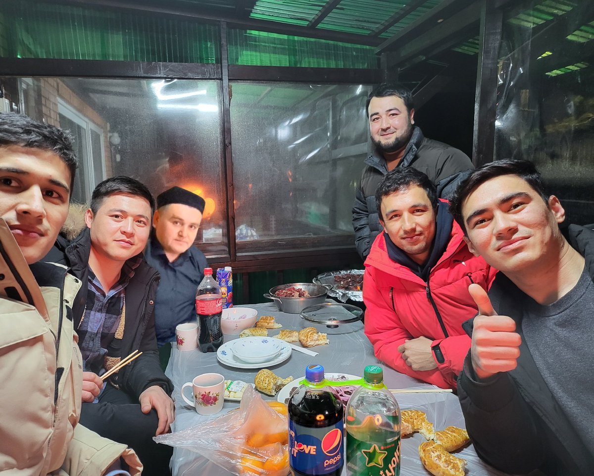 Иие Жапака биз билан ўтирдию бугун))