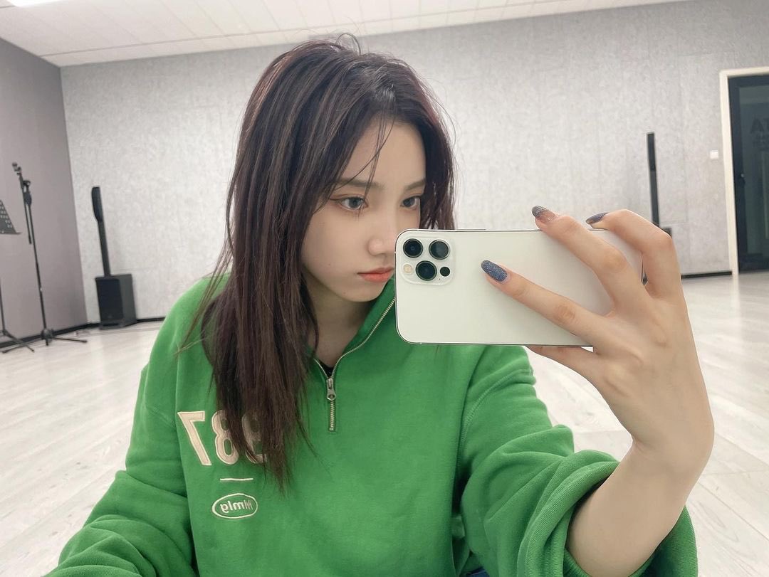 220116 인스타그램 

好久没这么流汗了💦

#苏芮琪 #수루이치 #Suruiqi #소예기 #スールイチー