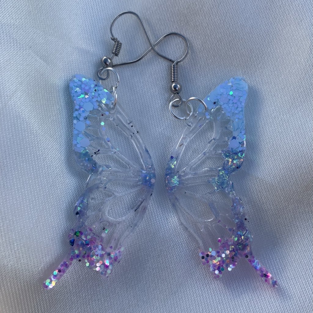 EandAshops's tweet image. 🍓BUY ONE GET ONE HALF OFF🍓

My entire website Is buy 1 get 1 half off! No code needed as it’s a automatic discount!

All sales made will be going towards savings for my dogs prosthetic! I’m trying to save up for one by the end of the year!💖

e-ashops.myshopify.com