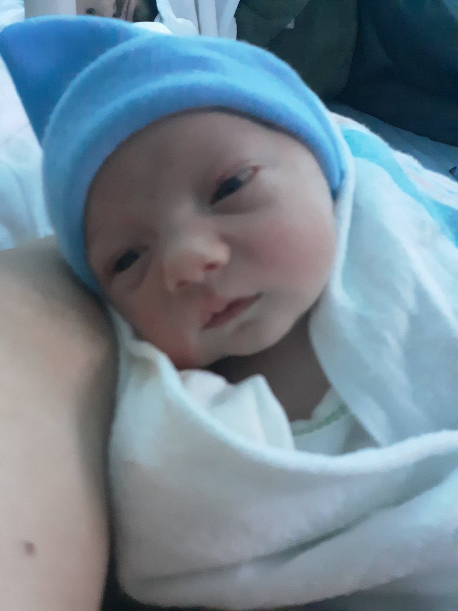 DevanSproles's tweet photo. #BennettLee Blessed beyone belief, wife did an amazing job!!!! we are ready to see big bwuddaaa. https://t.co/pGOVe8uaB7