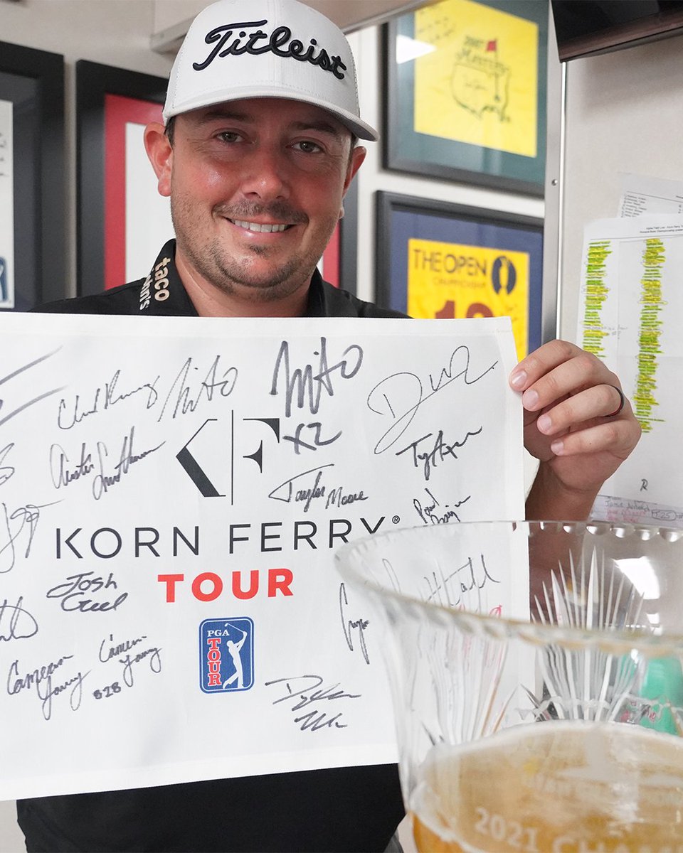 Korn Ferry Tour (@kornferrytour) on Twitter photo SWEEPSTAKES ALERT 🚨
This flag has been signed by every 2021 #KornFerryTour champion the moment they won. Now, we want to give it to you!
To enter: Retweet this post and follow <a href="/KornFerryTour/">Korn Ferry Tour</a> SWEEPSTAKES ALERT 🚨
This flag has been signed by every 2021 #KornFerryTour champion the moment they won. Now, we want to give it to you!
To enter: Retweet this post and follow <a href="/KornFerryTour/">Korn Ferry Tour</a>