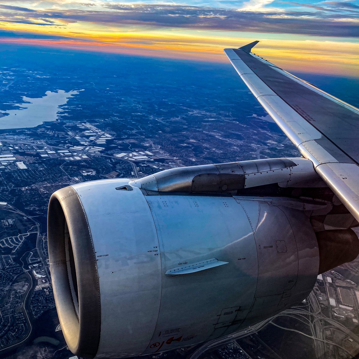 tkerbavaz's tweet image. And the obligatory #overwing picture from the #Airplane #avgeek #avtweeps #bothkindsofav #alttext