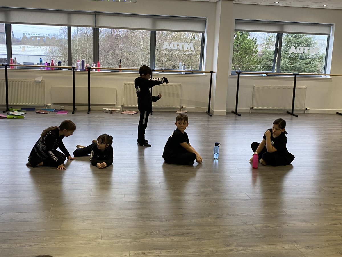 SHONAHALFORDTS's tweet photo. Inters engaged in drama today #MTDA https://t.co/4qJnrvFo3F