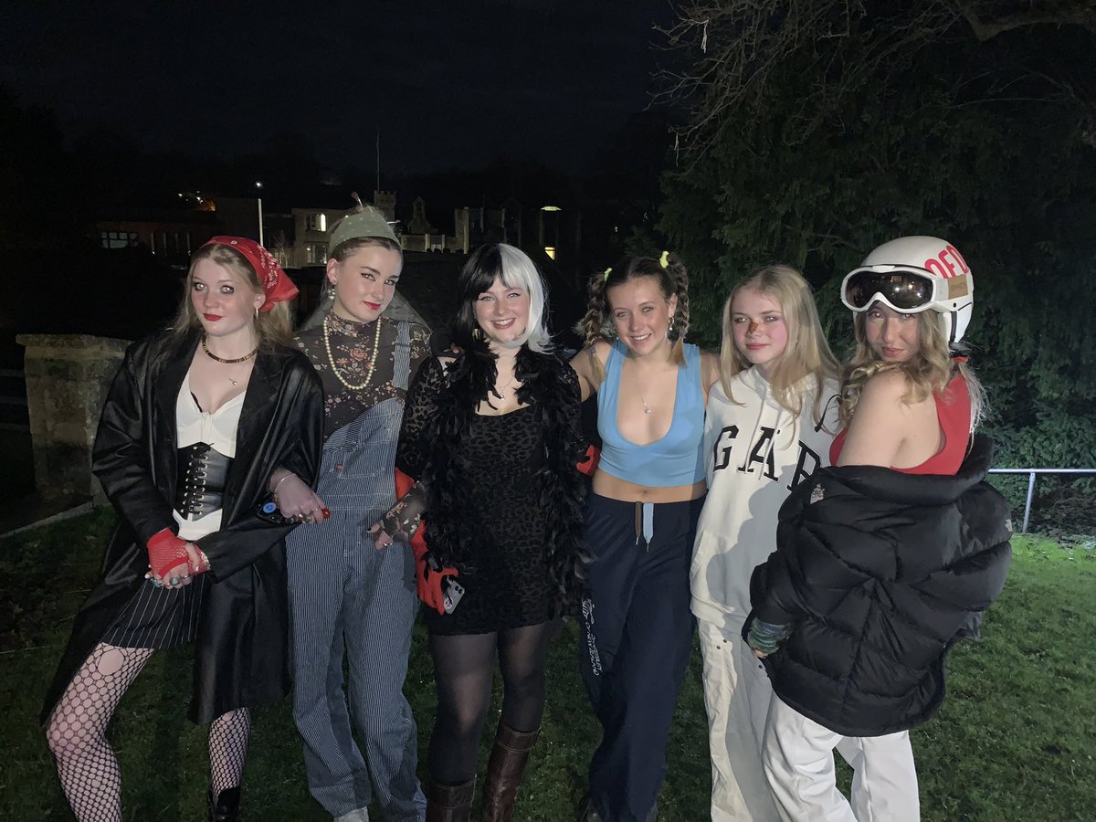 Arion House tweet media