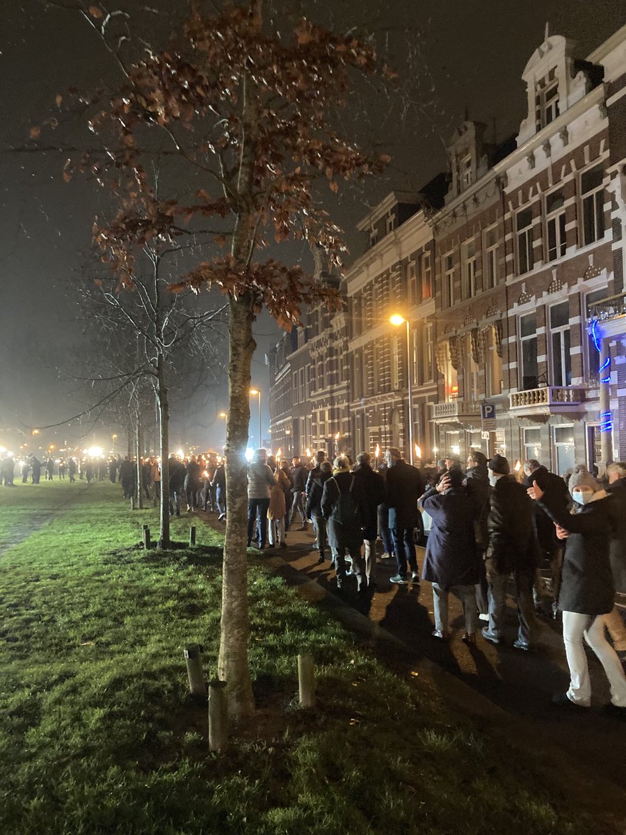 Ate van der Zee tweet media