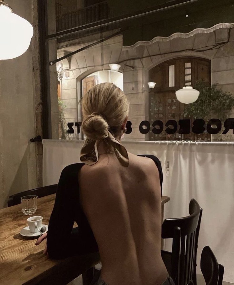 SelectOutfit's tweet image. Glamorous