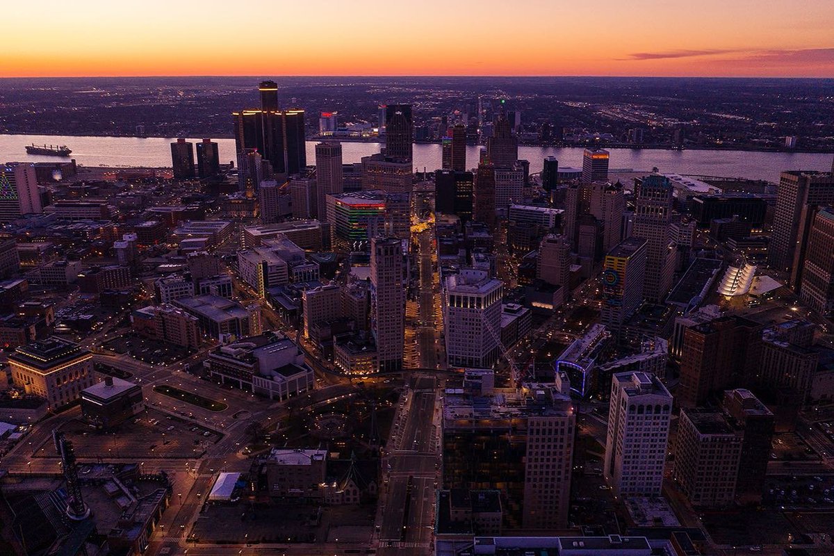 visitdetroit's tweet photo. Detroit had a rocking time at #ABAGrapevine! A fantastic week of networking, education, and business, all wrapped up with a Magical Motown party. We are so excited to be hosting the @AmericanBusAssn in Detroit in 2023!

📸 ABA | Detroit skyline by rsouthen via IG https://t.co/DSc6sQnMkO