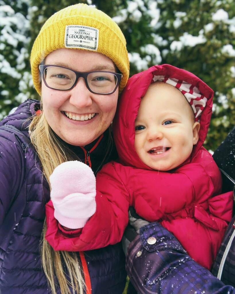 rabbitearz93's tweet photo. This is (and has been, and probably will continue to be) an Eva account now. So much fun playing in snow for the first time!
#snowday #auntmode https://t.co/6LeuQqrPyb https://t.co/PoQEhUx7ky