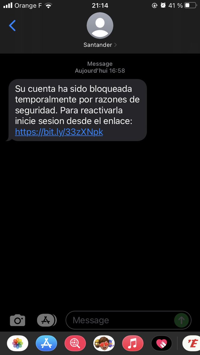 alitoleb's tweet photo. 🤬 NUNCA tuve cuenta con Santander y me llega este mensaje. ¿Alguien me puede explicar? ESTAS COSAS ME REVIENTAN https://t.co/yhLJfURSIg