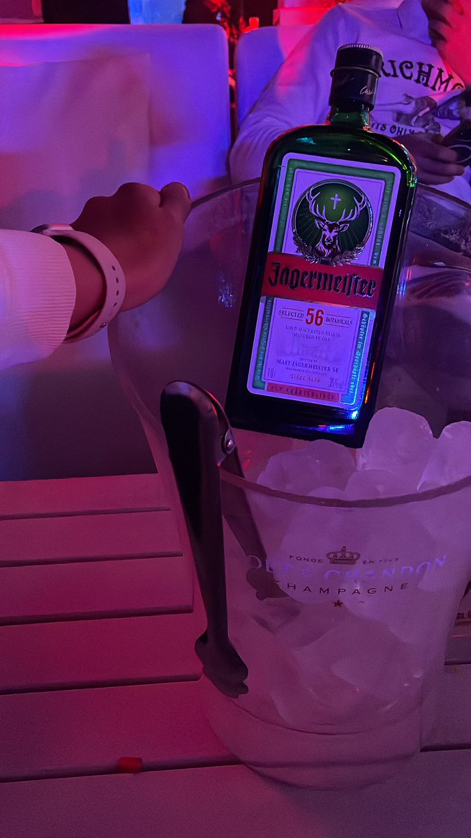 Adrii077's tweet photo. @Dani_logue @ValyNico96 Sorry 🤭 https://t.co/YL8yTZdT8M