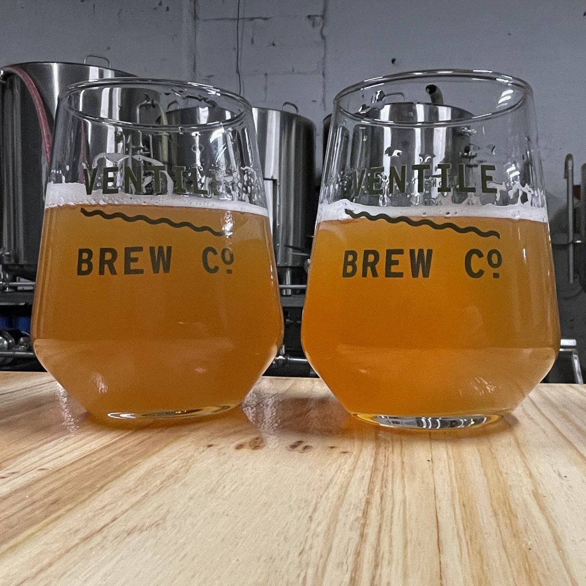 Enjoying a few tasty beers at our nearest brewery <a href="/ventilebrewco/">ventilebrewco</a> 🍻