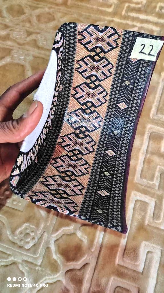 iam_suleeiman's tweet image. Hello tweeps, I sell beautiful maiduguri caps and I deliver Nationwide

Kindly RT

Miyaram 25k

Call or Whatsapp 08149821183

Delivery Nationwide

Wear Sabr caps