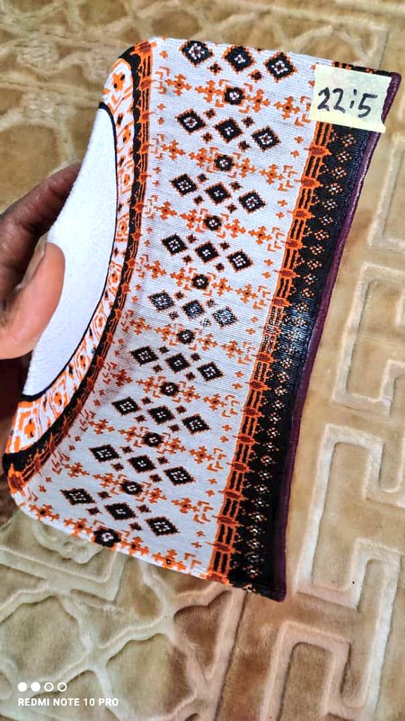 iam_suleeiman's tweet image. Hello tweeps, I sell beautiful maiduguri caps and I deliver Nationwide

Kindly RT

Miyaram 25k

Call or Whatsapp 08149821183

Delivery Nationwide

Wear Sabr caps