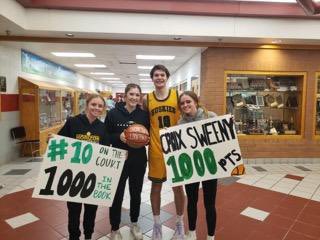 GreggRosenberg1's tweet image. 2022 SF Croix Sweeney of Horizon joins the 1000 point club. He also has 500+ rebs and 200+ assists. @PrepHoopsAZ @HuskyHoopsClub
