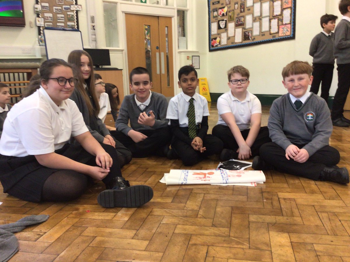 Mr_Campbell2's tweet photo. First full week back after a lengthy lay lay off! The highlight being our wonderful spooky narrative collaborative planning lesson. We created comic strips of our original stories and presented them to the rest of the class. #speakit #presentit https://t.co/jYiCX5s6Wz