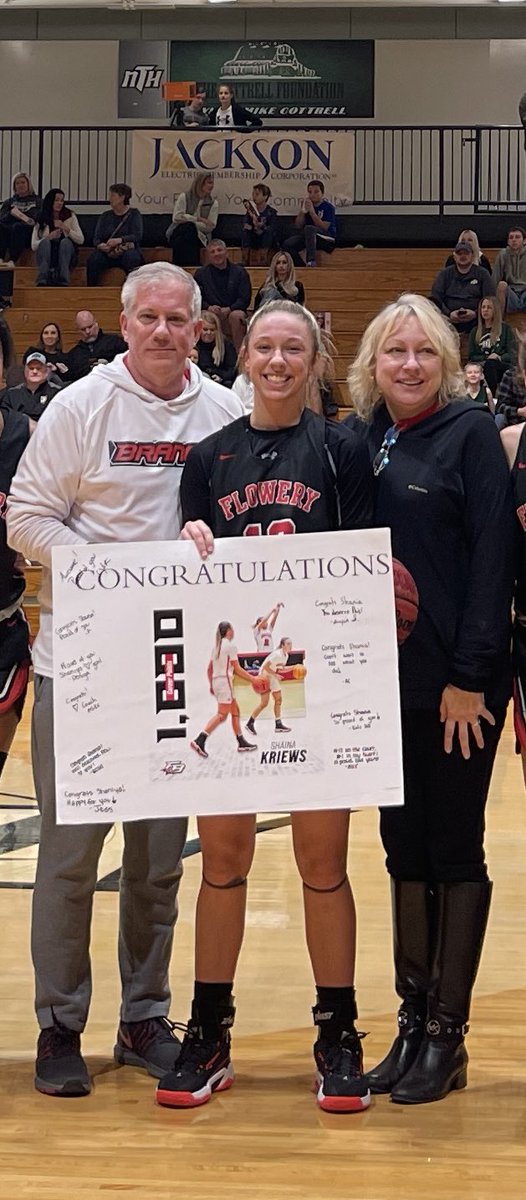 TKriews's tweet photo. Congratulations to @KriewsShaina for reaching the 1,000 point club. Always proud of you on the court and can’t wait to see you play at the next level! Huge achievement be proud of yourself! https://t.co/Je8k6Y26TW