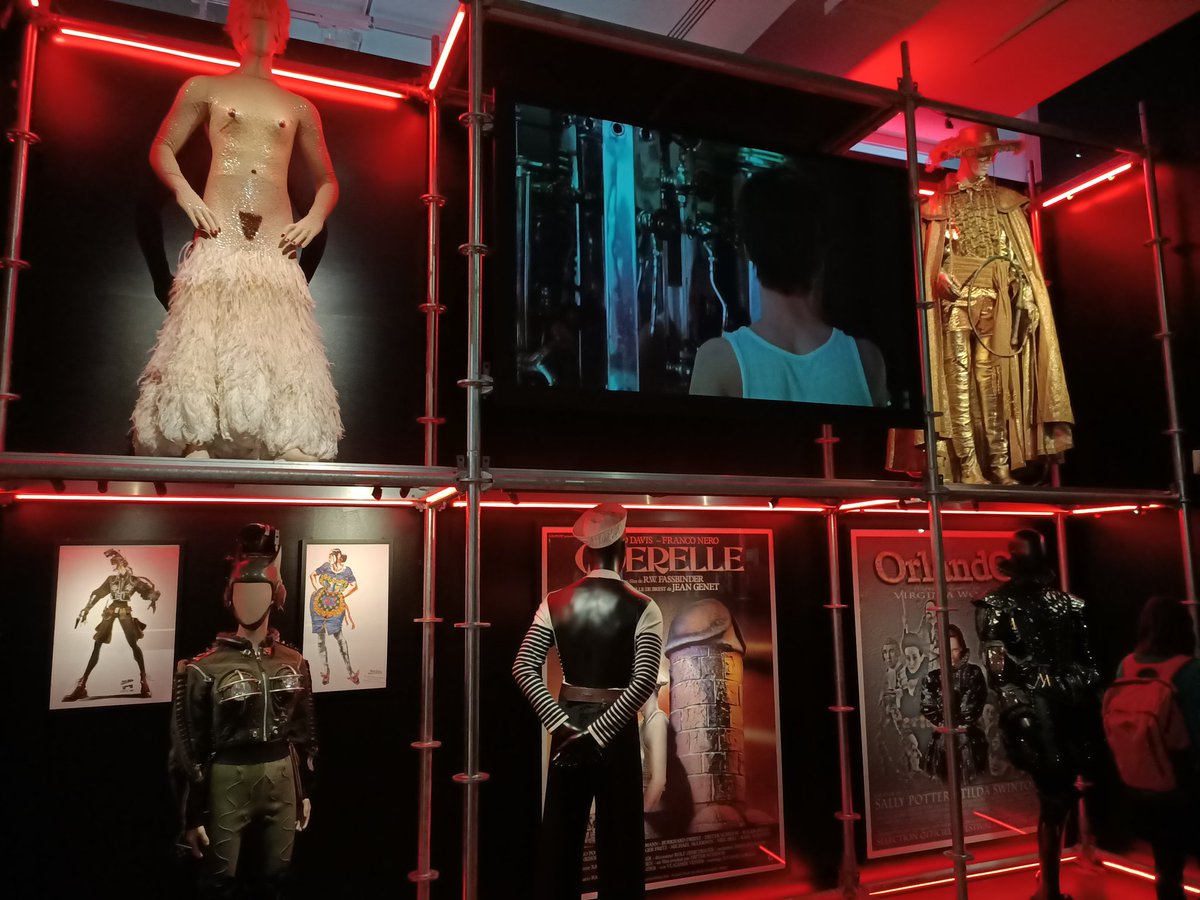 JacquesROYBIN's tweet photo. Courez vite à la @cinemathequefr pour les derniers jours de l'expo Cinémode : robes de Marylin, Bardot, Deneuve, Victoria Abril... Superbe ! Bravo @JPGaultier  !
#cinemode 
#cinematheqiefrancaise 
#jpgauthier https://t.co/okemKvEEYW