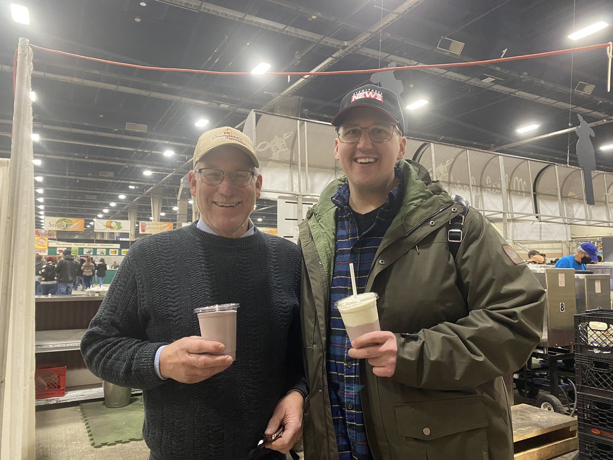 ChrisBohinski's tweet photo. I got to meet @DaveSmi55214269 of @AmericanDairyNE 🐄 https://t.co/4Cs9SMCbce