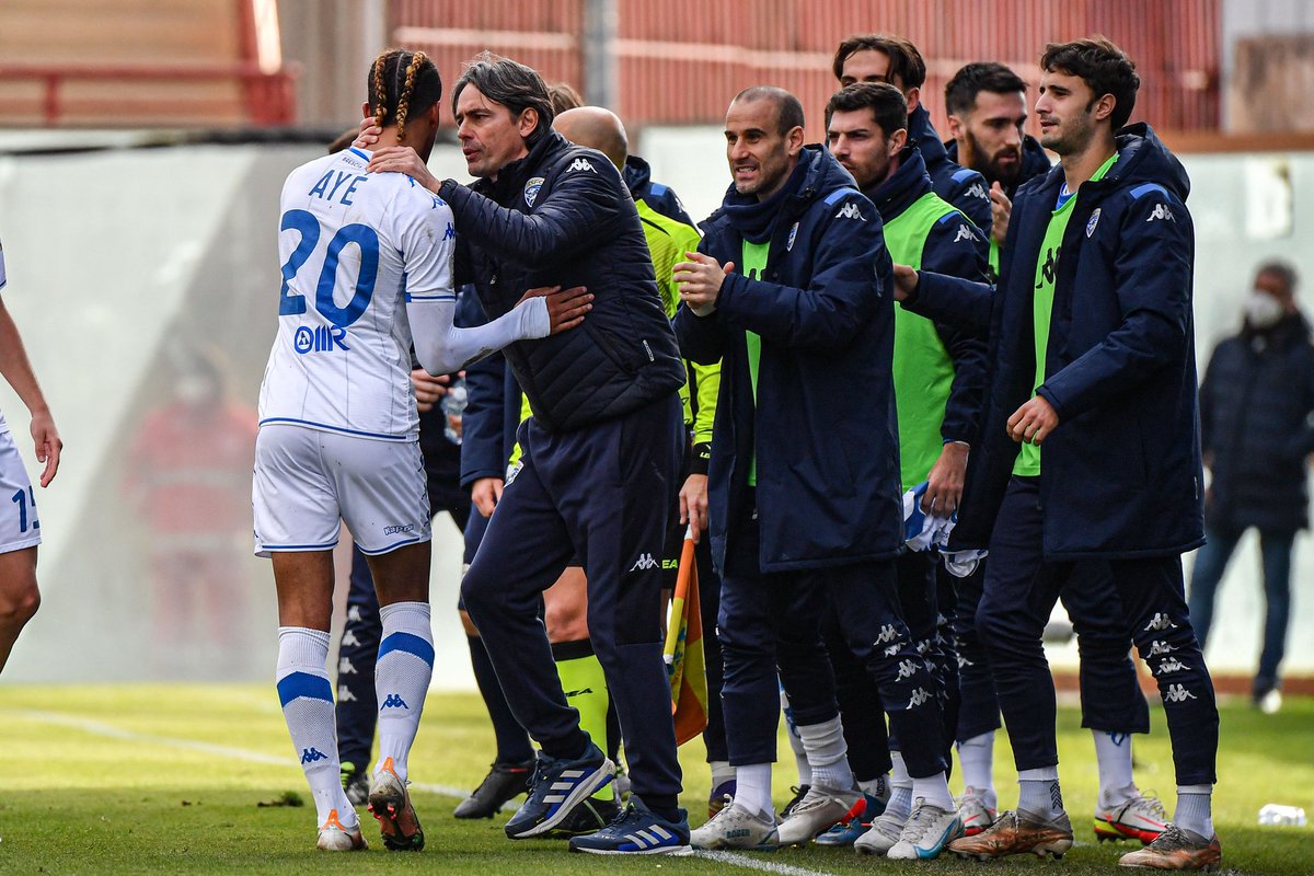 🎙#Inzaghi: "Orgoglioso della prestazione di tutti. Ayé, Karacic, Huard: alcuni giocatori avevano meno minutaggio, ma si sono fatti trovare pronti. Col Presidente ed il Direttore c'è grande sintonia, era importante chiudere il girone d'andata bene ".

#Forzabrescia⚪️🔵🦁