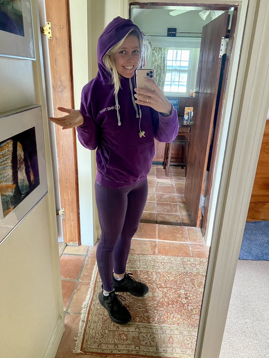 amypeniston's tweet photo. Glance in the mirror as I’m leaving the house…

Oh well lol. 

Guess I better get some purple shoes. 😬😂

#axietech https://t.co/gwf0LmIM2G