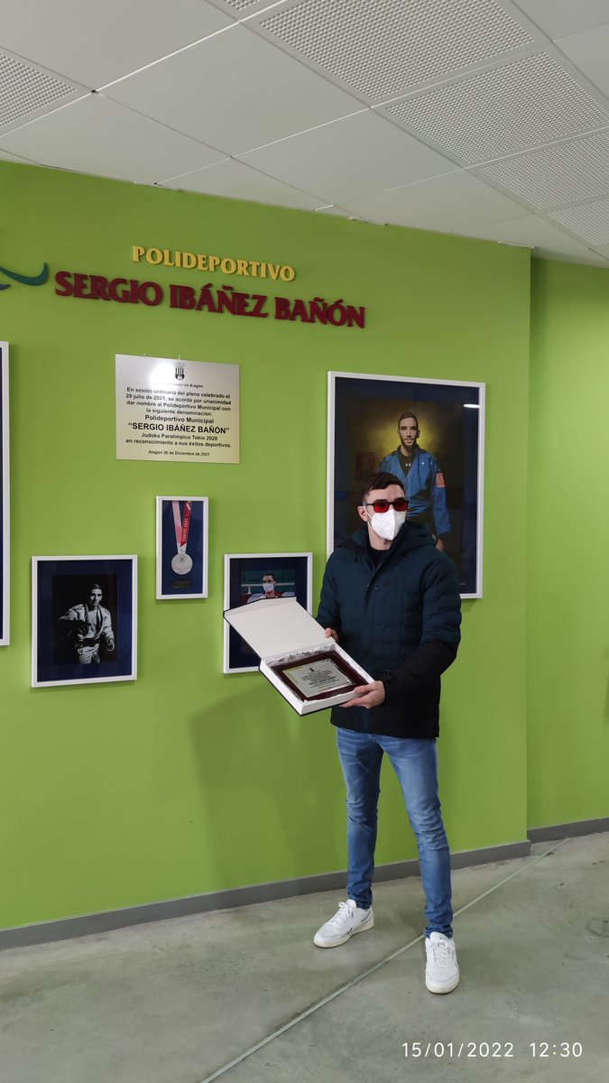 Info:

Corporación municipal, Sergio Ibáñez Bañón y entrenadores.