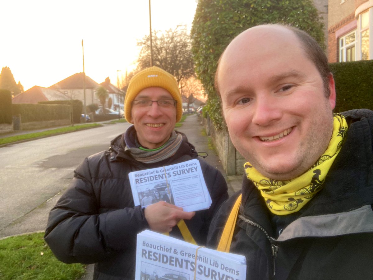 RichardShawLD's tweet image. Me and Cllr Simon Clement-Jones, having a great afternoon talking to residents in Beauchief &amp;amp; Greenhill ward today #libdemdoorstep #workingallyearround #winninghere