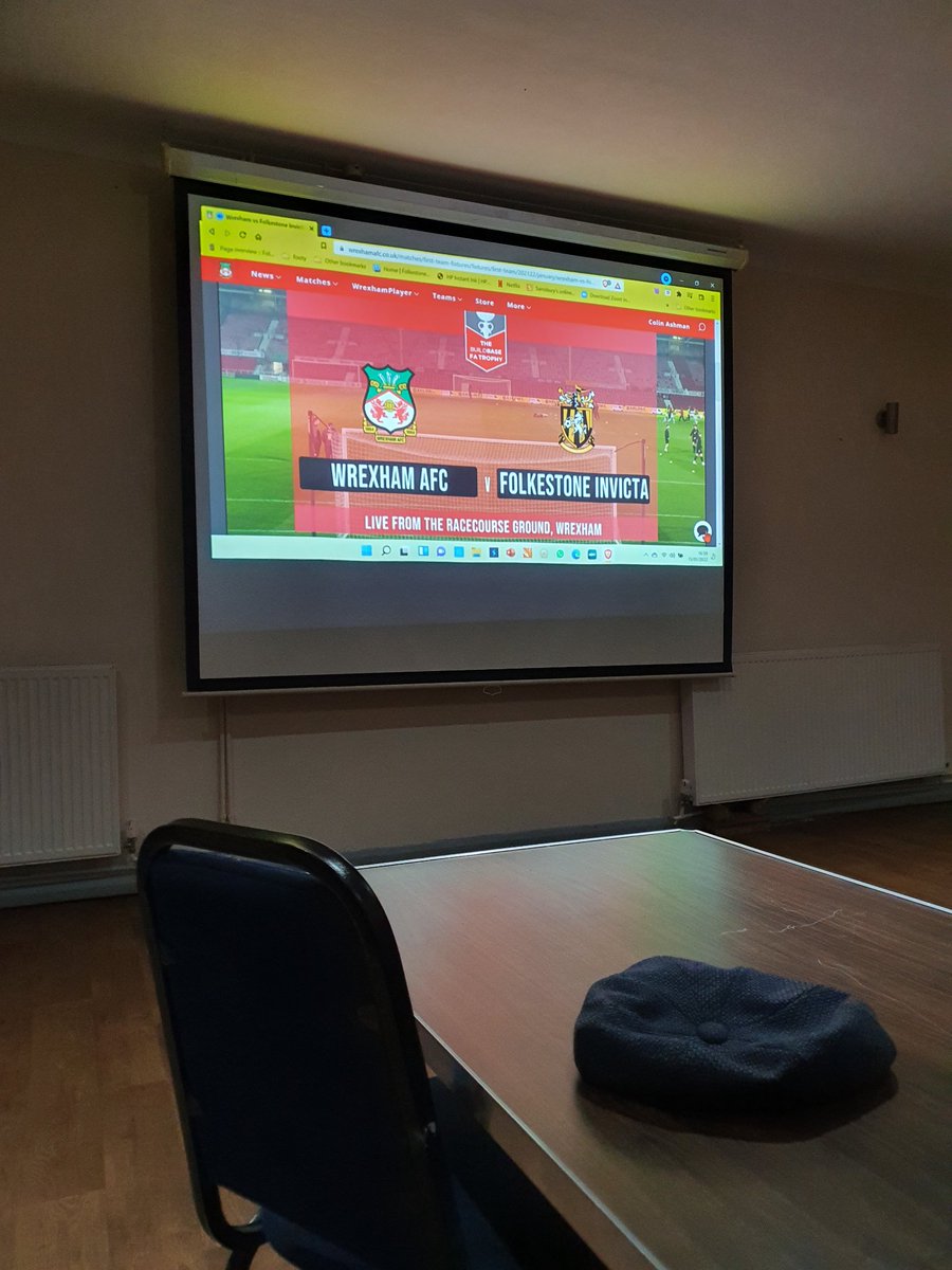 Big game...come on Folkestone! <a href="/FIFC/">Folkestone Invicta</a> <a href="/Wrexham_AFC/">Wrexham AFC</a>  Sea sea sliders!!