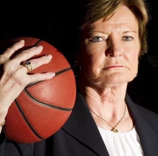 It's almost #WeBackPat week...there will never be another. 🧡🏀🍊💜💜💜 #LadyVols #PatSummitt #thegoat 🐐