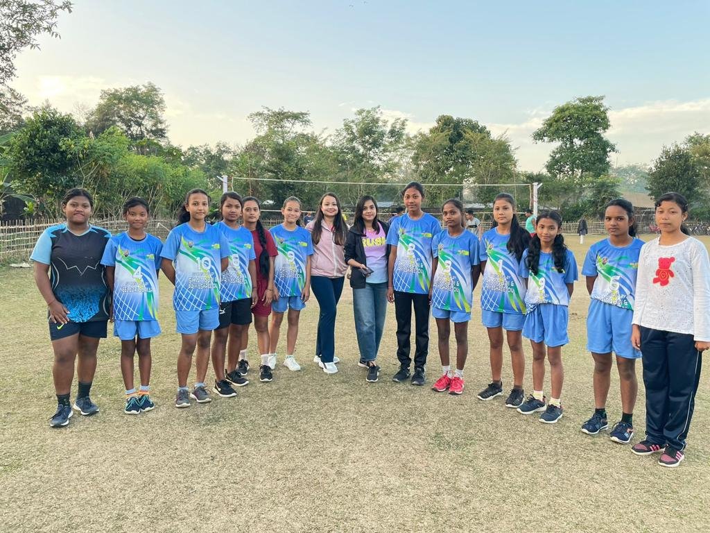 Oil India Limited (@oilindialimited) on Twitter photo We have always been proactive in encouraging the sports talent. The Oilindians voluntarily supports Brahmaputra Volleyball League initiative to support aspiring volleyball players in rural villages of Assam.
<a href="/Rameswar_Teli/">Rameswar Teli</a> <a href="/Abhijit_BVL/">Abhijit Bhattacharya</a> <a href="/HardeepSPuri/">Hardeep Singh Puri</a> <a href="/PetroleumMin/">Ministry of Petroleum and Natural Gas #MoPNG</a> <a href="/ianuragthakur/">Anurag Thakur</a> We have always been proactive in encouraging the sports talent. The Oilindians voluntarily supports Brahmaputra Volleyball League initiative to support aspiring volleyball players in rural villages of Assam.
<a href="/Rameswar_Teli/">Rameswar Teli</a> <a href="/Abhijit_BVL/">Abhijit Bhattacharya</a> <a href="/HardeepSPuri/">Hardeep Singh Puri</a> <a href="/PetroleumMin/">Ministry of Petroleum and Natural Gas #MoPNG</a> <a href="/ianuragthakur/">Anurag Thakur</a>