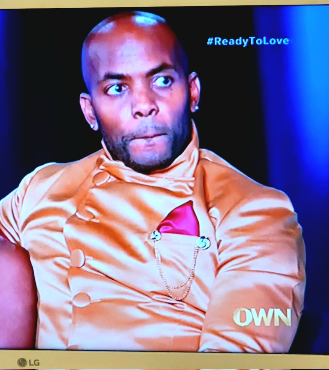 ThreeXDad's tweet image. This dude on here looking like the 7th member of NEW EDITION from 1992. 🎵Soooorrrry you're not🎵 🤣🤣🤣 @readytolovetv #RTL #ReadyToLove #ReadyToLoveReunion