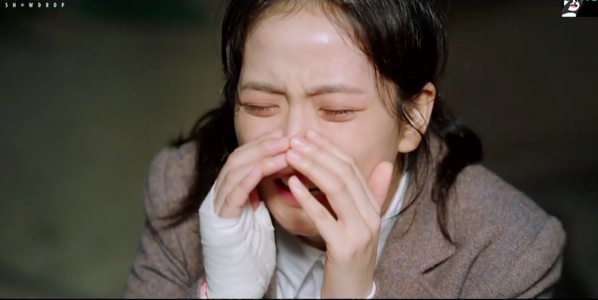 kdrama_menfess's tweet photo. •kdm• ⚠️🔥 snowdrop

SIAPA YANG IKUT NANGIS PAS SCENE INI??? https://t.co/z1aJo4XUS4