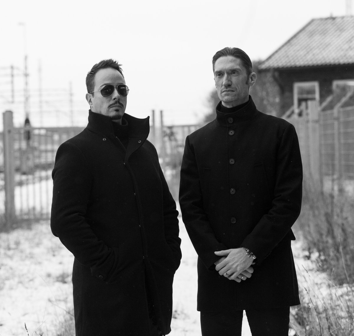 ColinsCuts's tweet photo. #Electrocurated #170
worldwide #EXCLUSIVE unveiling
#NowPlaying on @artefaktorradio
Cold Connection 'Degraded Life (Remix 2021)'
from
#GenerationBlitz compilation #ConcreteAndChrome
on @state_bass
Pre-order
๐ช https://t.co/OCmbb1UOli
#DiscoverAndRemember @TowersTown @GenBlitz1 https://t.co/8rzDtGsmJF