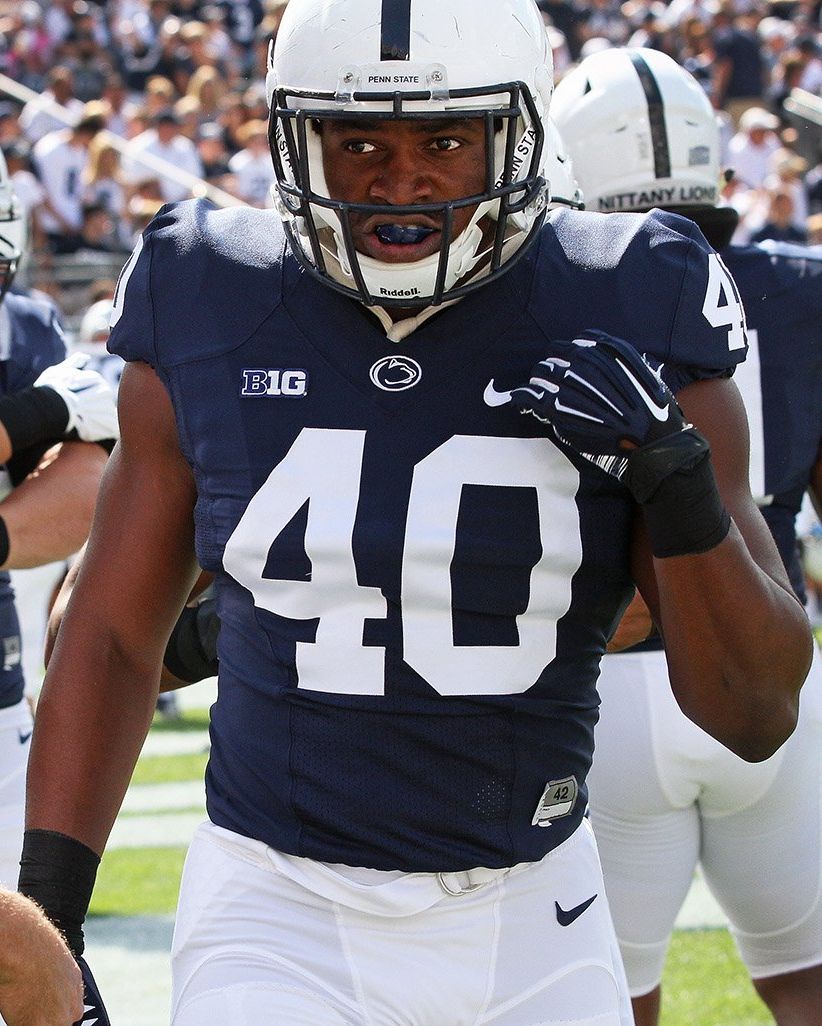 B1Gfootball's tweet photo. A RT = a vote for your favorite #B1GFootball player!

#WPMOYChallenge + @jasoncabinda

📸: @PennStateFball https://t.co/jKI3791vaG