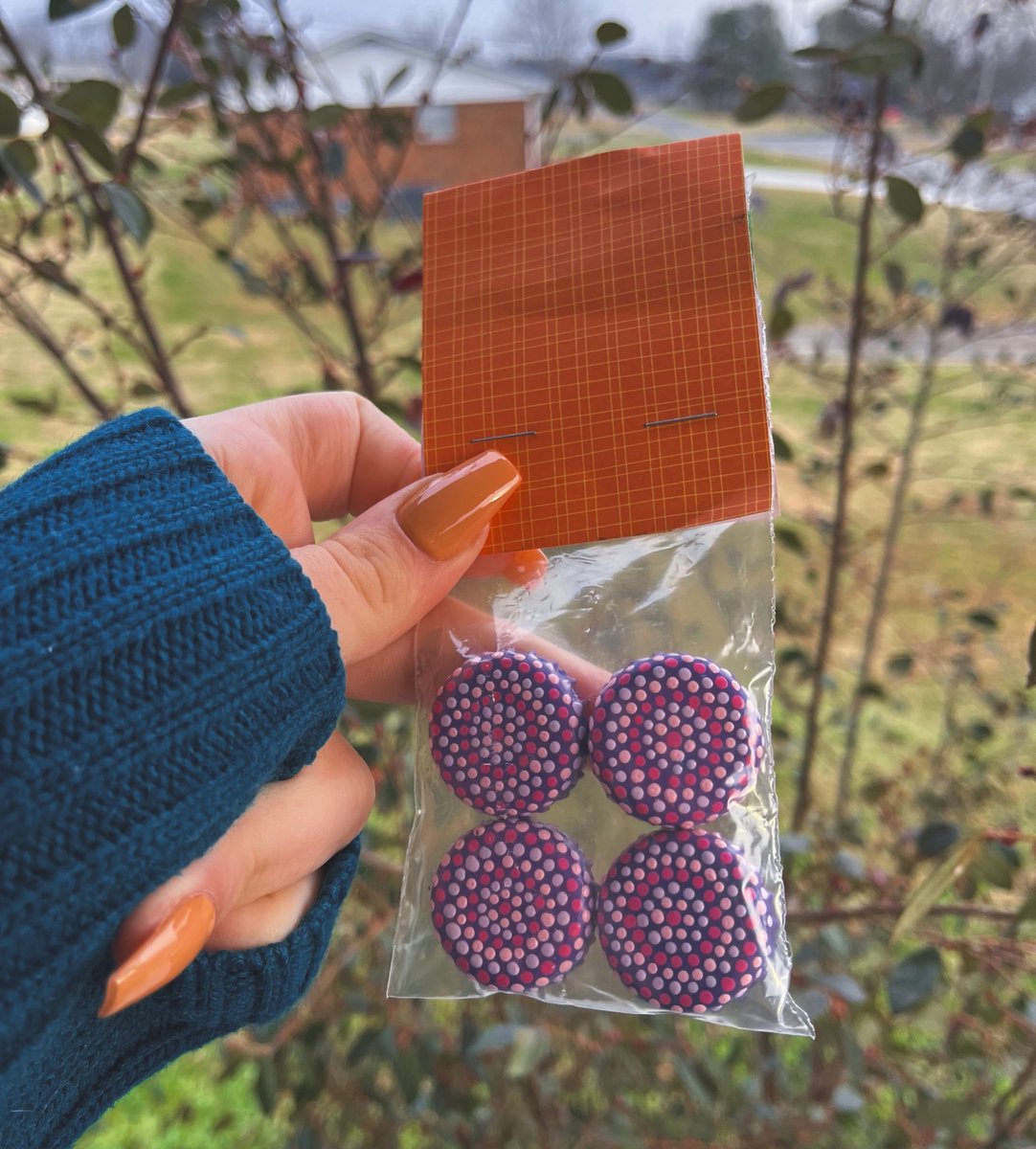 seekin_sunshine's tweet image. 💜which is your favorite?💙