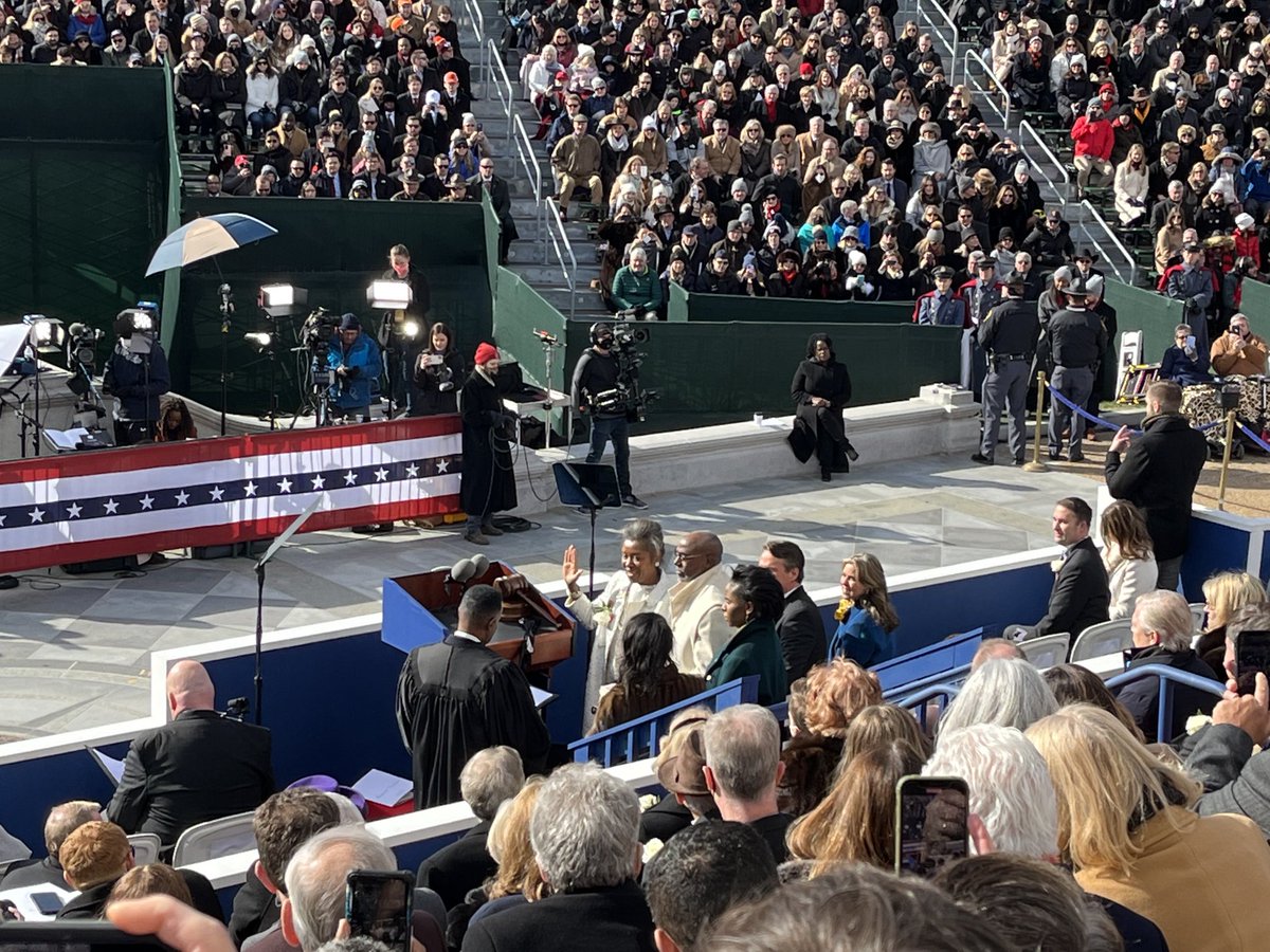 CBoothVA's tweet image. Great day for Virginia! We have a new executive branch! ⁦@GlennYoungkin⁩