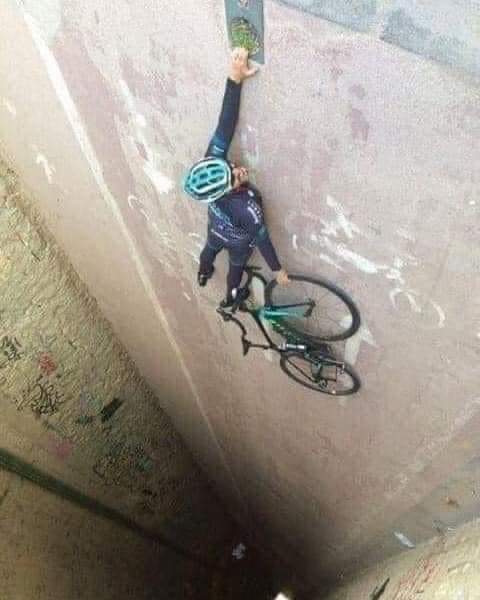 🔴للاذكياء فقط 

هناك طريقة واحدة للنجاة .
ما هي؟