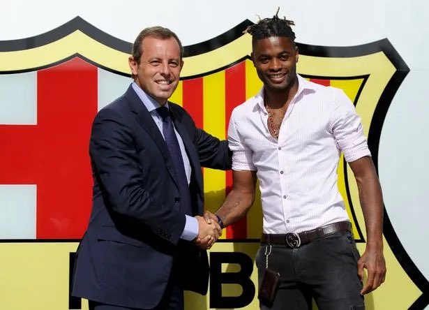 totalBarca's tweet photo. Alex Song - ‘When Barcelona offered me a contract, and I saw how much I would earn, I didn't think twice.

I met Barça's sporting director, and he told me I would not get to play many games, but I didn't give a f*ck. I knew that now I would become a millionaire’. https://t.co/E7rOQTg69n